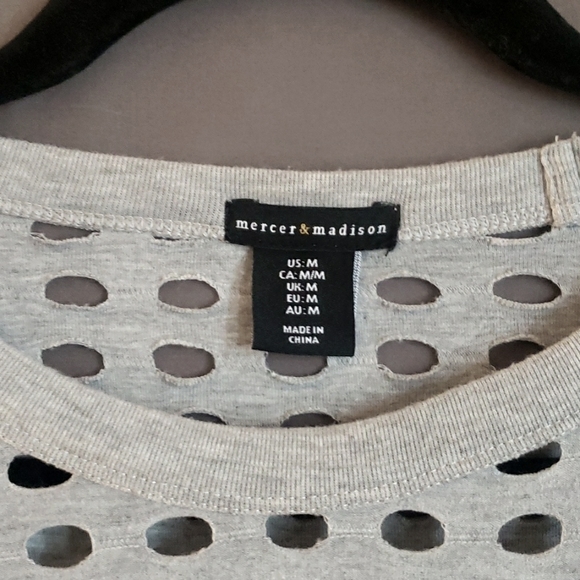 Mercer and Madison punch hole T-Shirt, size M, Grey, camisole liner. - Picture 2 of 4